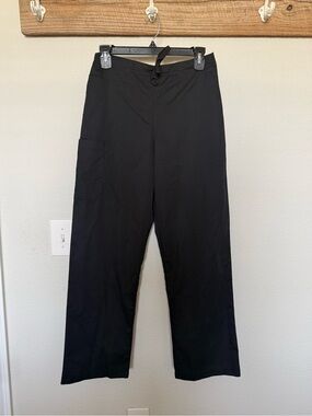 Women’s Black Straight-Leg Scrubs
